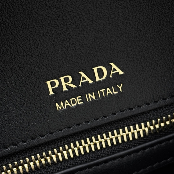 Prada Doux medium leather shoulder bag-29*16*9.5CM [1BD371-5] CELINE CHANEL ACCESSORIES LOEWE SHOES LOUIS VUITTON DIRO YSL OTHER BRAND HANDBAGS BALENCIAGA BOTTEGA VENETA GOYARD HERMES BURBERRY VALENTINO GUCCI FENDI MIUMIU CHLOE PRADA BVLGARI SUITCASE NEW ARRIVAL 