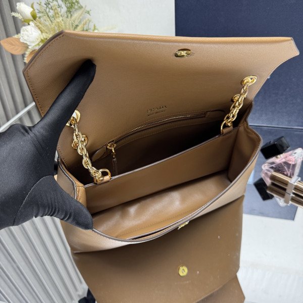 Prada Doux medium leather shoulder bag-29*16*9.5CM [1BD371-4] CELINE CHANEL ACCESSORIES LOEWE SHOES LOUIS VUITTON DIRO YSL OTHER BRAND HANDBAGS BALENCIAGA BOTTEGA VENETA GOYARD HERMES BURBERRY VALENTINO GUCCI FENDI MIUMIU CHLOE PRADA BVLGARI SUITCASE NEW ARRIVAL 