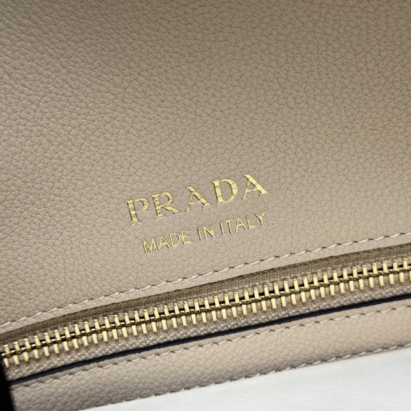 Prada Doux medium leather shoulder bag-29*16*9.5CM [1BD371-3] CELINE CHANEL ACCESSORIES LOEWE SHOES LOUIS VUITTON DIRO YSL OTHER BRAND HANDBAGS BALENCIAGA BOTTEGA VENETA GOYARD HERMES BURBERRY VALENTINO GUCCI FENDI MIUMIU CHLOE PRADA BVLGARI SUITCASE NEW ARRIVAL 