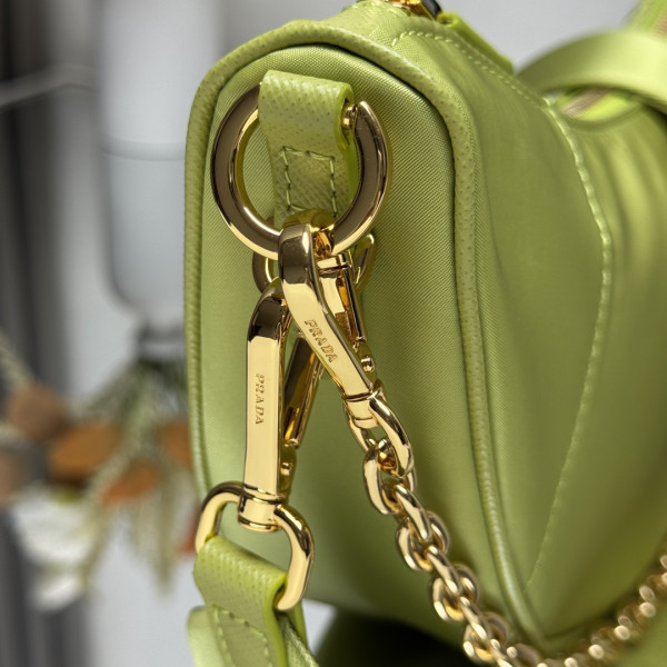 Prada Demi-lune Re-Nylon shoulder bag [1BH222] CELINE CHANEL ACCESSORIES LOEWE SHOES LOUIS VUITTON DIRO YSL OTHER BRAND HANDBAGS BALENCIAGA BOTTEGA VENETA GOYARD HERMES BURBERRY VALENTINO GUCCI FENDI MIUMIU CHLOE PRADA BVLGARI SUITCASE NEW ARRIVAL 