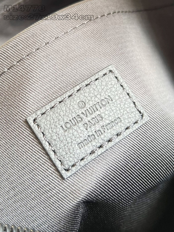 Louis Vuitton Hobo Cargo [M14778] CELINE CHANEL ACCESSORIES LOEWE SHOES LOUIS VUITTON DIRO YSL OTHER BRAND HANDBAGS BALENCIAGA BOTTEGA VENETA GOYARD HERMES BURBERRY VALENTINO GUCCI FENDI MIUMIU CHLOE PRADA BVLGARI SUITCASE NEW ARRIVAL 