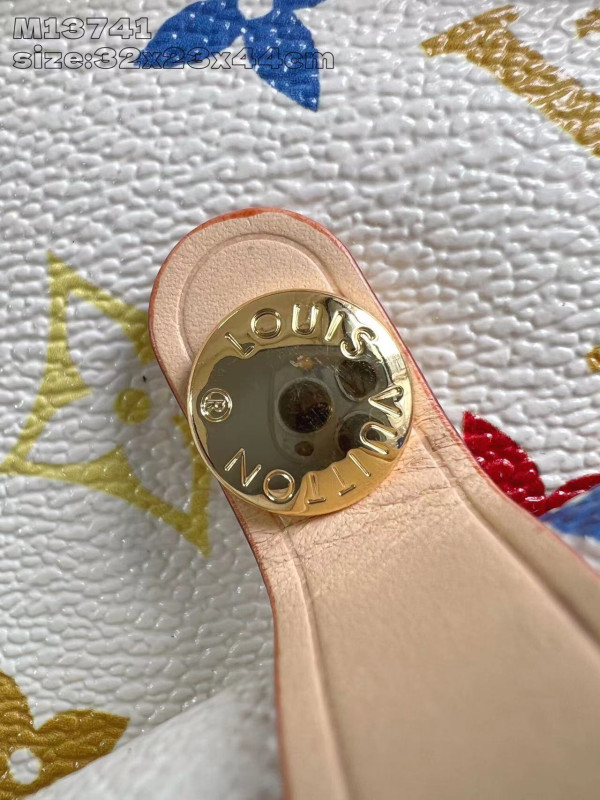 Louis Vuitton X TM Pet Bag-32*23*44CM [M13741白彩] CELINE CHANEL ACCESSORIES LOEWE SHOES LOUIS VUITTON DIRO YSL OTHER BRAND HANDBAGS BALENCIAGA BOTTEGA VENETA GOYARD HERMES BURBERRY VALENTINO GUCCI FENDI MIUMIU CHLOE PRADA BVLGARI SUITCASE NEW ARRIVAL 