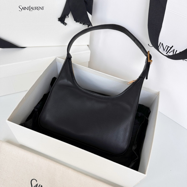 YSL calypso mini hobo-20*12*5CM [791484] CELINE CHANEL ACCESSORIES LOEWE SHOES LOUIS VUITTON DIRO YSL OTHER BRAND HANDBAGS BALENCIAGA BOTTEGA VENETA GOYARD HERMES BURBERRY VALENTINO GUCCI FENDI MIUMIU CHLOE PRADA BVLGARI SUITCASE NEW ARRIVAL 