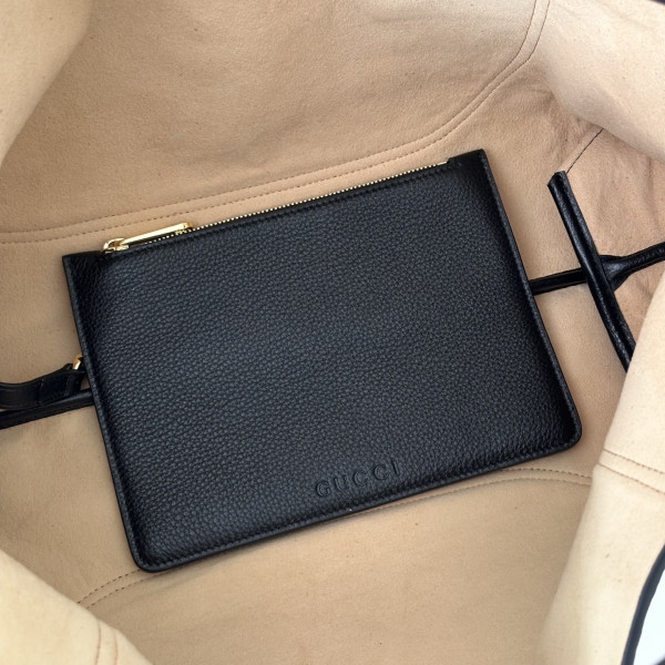 Gucci Softbit maxi shoulder bag [837466克荔] CELINE CHANEL ACCESSORIES LOEWE SHOES LOUIS VUITTON DIRO YSL OTHER BRAND HANDBAGS BALENCIAGA BOTTEGA VENETA GOYARD HERMES BURBERRY VALENTINO GUCCI FENDI MIUMIU CHLOE PRADA BVLGARI SUITCASE NEW ARRIVAL 