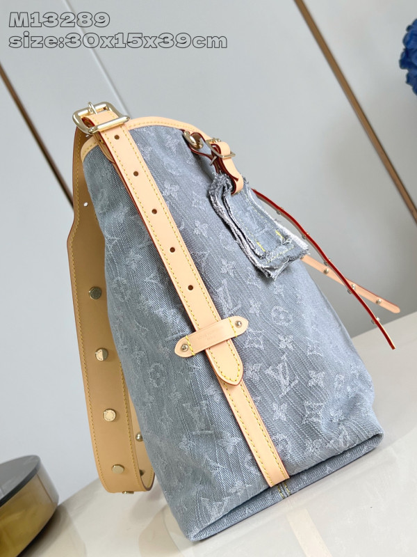 LOUIS VUITTON CarryAll MM- 39 x 30 x 15cm [M13289 灰色牛仔] CELINE CHANEL ACCESSORIES LOEWE SHOES LOUIS VUITTON DIRO YSL OTHER BRAND HANDBAGS BALENCIAGA BOTTEGA VENETA GOYARD HERMES BURBERRY VALENTINO GUCCI FENDI MIUMIU CHLOE PRADA BVLGARI SUITCASE NEW ARRIVAL 