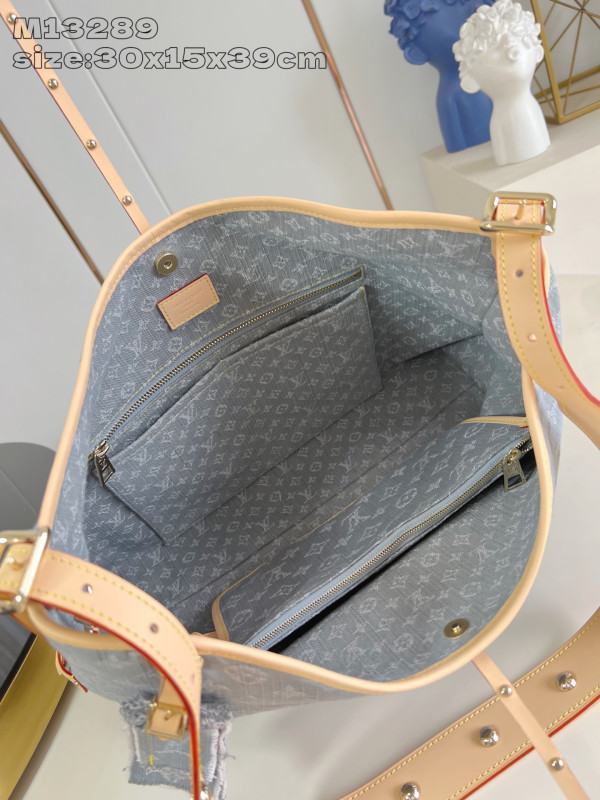 LOUIS VUITTON CarryAll MM- 39 x 30 x 15cm [M13289 灰色牛仔] CELINE CHANEL ACCESSORIES LOEWE SHOES LOUIS VUITTON DIRO YSL OTHER BRAND HANDBAGS BALENCIAGA BOTTEGA VENETA GOYARD HERMES BURBERRY VALENTINO GUCCI FENDI MIUMIU CHLOE PRADA BVLGARI SUITCASE NEW ARRIVAL 
