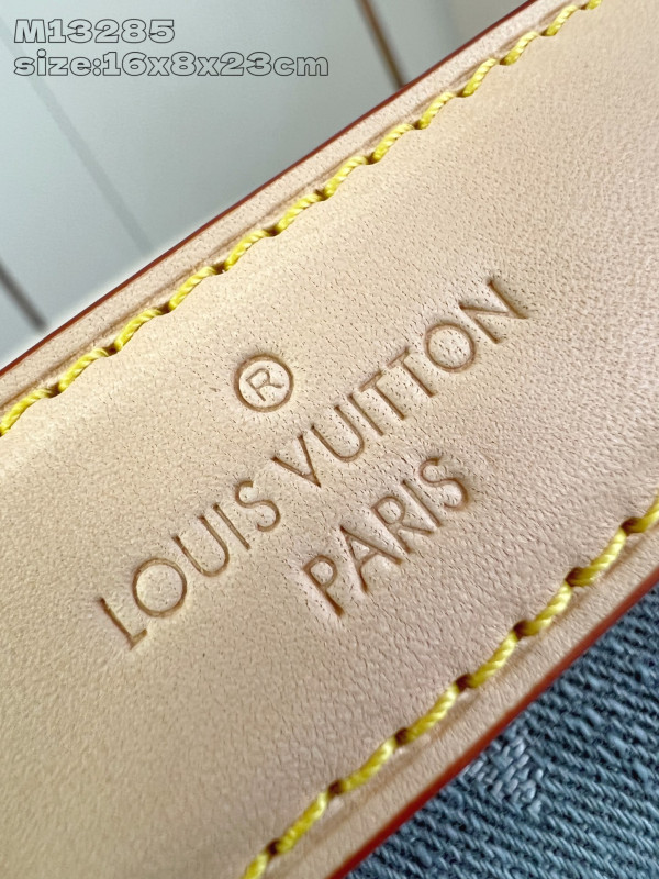 Louis Vuitton Side Trunk MM-23.5*16*8.5CM [M13285] CELINE CHANEL ACCESSORIES LOEWE SHOES LOUIS VUITTON DIRO YSL OTHER BRAND HANDBAGS BALENCIAGA BOTTEGA VENETA GOYARD HERMES BURBERRY VALENTINO GUCCI FENDI MIUMIU CHLOE PRADA BVLGARI SUITCASE NEW ARRIVAL 