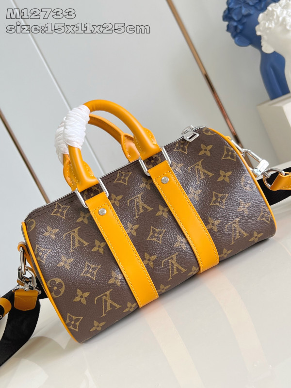 LOUIS VUITTON KEEPALL BANDOULI?RE 25 [M12733] CELINE CHANEL ACCESSORIES LOEWE SHOES LOUIS VUITTON DIRO YSL OTHER BRAND HANDBAGS BALENCIAGA BOTTEGA VENETA GOYARD HERMES BURBERRY VALENTINO GUCCI FENDI MIUMIU CHLOE PRADA BVLGARI SUITCASE NEW ARRIVAL 