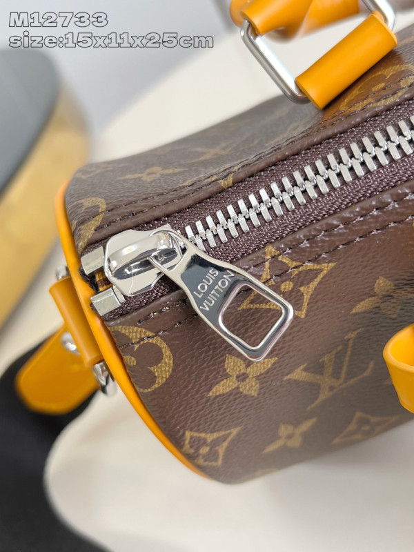 LOUIS VUITTON KEEPALL BANDOULI?RE 25 [M12733] CELINE CHANEL ACCESSORIES LOEWE SHOES LOUIS VUITTON DIRO YSL OTHER BRAND HANDBAGS BALENCIAGA BOTTEGA VENETA GOYARD HERMES BURBERRY VALENTINO GUCCI FENDI MIUMIU CHLOE PRADA BVLGARI SUITCASE NEW ARRIVAL 