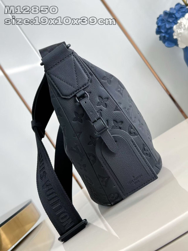 Louis Vuitton Hobo Hamac Bag-19*10*39CM [M12850压花大号] CELINE CHANEL ACCESSORIES LOEWE SHOES LOUIS VUITTON DIRO YSL OTHER BRAND HANDBAGS BALENCIAGA BOTTEGA VENETA GOYARD HERMES BURBERRY VALENTINO GUCCI FENDI MIUMIU CHLOE PRADA BVLGARI SUITCASE NEW ARRIVAL 