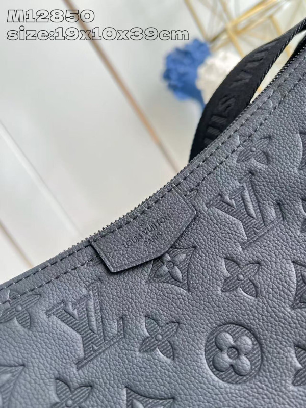 Louis Vuitton Hobo Hamac Bag-19*10*39CM [M12850压花大号] CELINE CHANEL ACCESSORIES LOEWE SHOES LOUIS VUITTON DIRO YSL OTHER BRAND HANDBAGS BALENCIAGA BOTTEGA VENETA GOYARD HERMES BURBERRY VALENTINO GUCCI FENDI MIUMIU CHLOE PRADA BVLGARI SUITCASE NEW ARRIVAL 