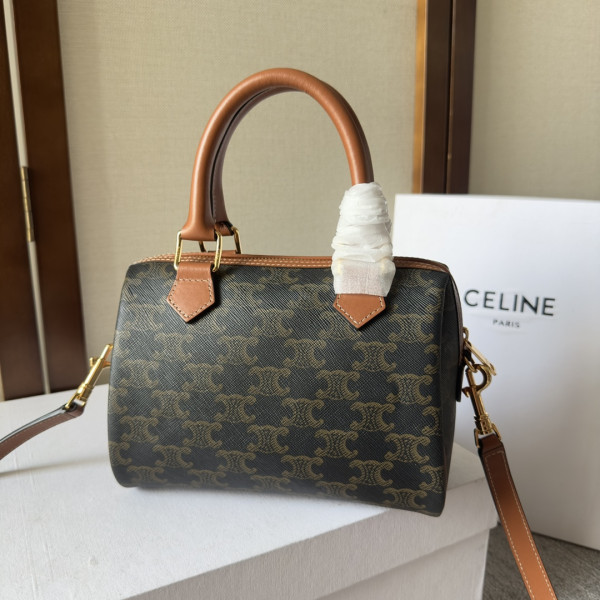 CELIN* SMALL BOSTON - 20*14*10CM [197582] CELINE CHANEL ACCESSORIES LOEWE SHOES LOUIS VUITTON DIRO YSL OTHER BRAND HANDBAGS BALENCIAGA BOTTEGA VENETA GOYARD HERMES BURBERRY VALENTINO GUCCI FENDI MIUMIU CHLOE PRADA BVLGARI SUITCASE NEW ARRIVAL 