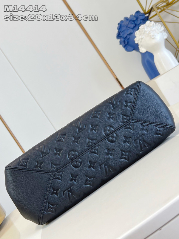 Louis Vuitton Anytime PM - 20*13*34CM [C21E6-035342] CELINE CHANEL ACCESSORIES LOEWE SHOES LOUIS VUITTON DIRO YSL OTHER BRAND HANDBAGS BALENCIAGA BOTTEGA VENETA GOYARD HERMES BURBERRY VALENTINO GUCCI FENDI MIUMIU CHLOE PRADA BVLGARI SUITCASE NEW ARRIVAL 
