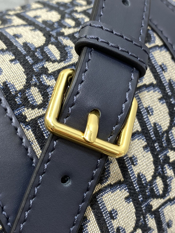 Diro Groove 20 bag [C21E5-084041] CELINE CHANEL ACCESSORIES LOEWE SHOES LOUIS VUITTON DIRO YSL OTHER BRAND HANDBAGS BALENCIAGA BOTTEGA VENETA GOYARD HERMES BURBERRY VALENTINO GUCCI FENDI MIUMIU CHLOE PRADA BVLGARI SUITCASE NEW ARRIVAL 