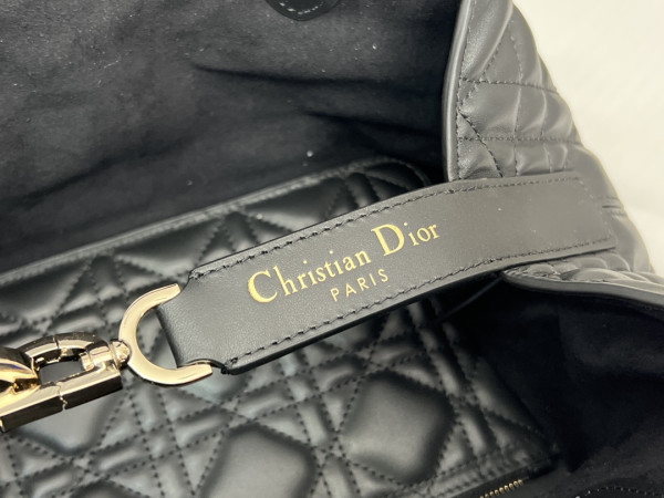 Small Diro Toujours Bag-23*15*15CM [C21E5-075904] CELINE CHANEL ACCESSORIES LOEWE SHOES LOUIS VUITTON DIRO YSL OTHER BRAND HANDBAGS BALENCIAGA BOTTEGA VENETA GOYARD HERMES BURBERRY VALENTINO GUCCI FENDI MIUMIU CHLOE PRADA BVLGARI SUITCASE NEW ARRIVAL 