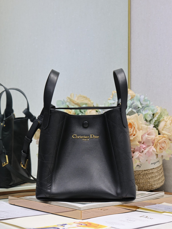 (image for) Diro Medium Signature Bucket Bag - 24*23*14CM