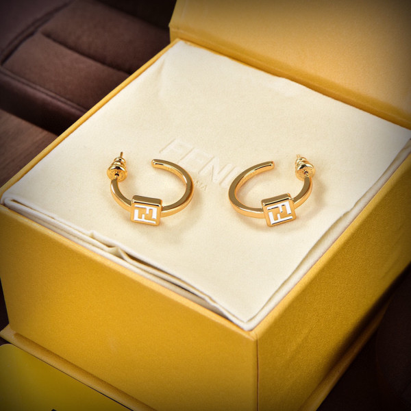 (image for) FENDI EARRINGS
