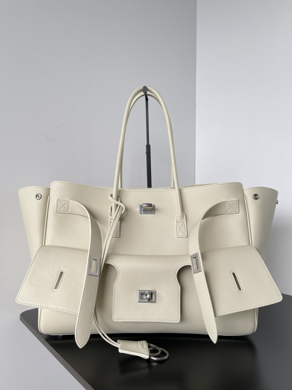(image for) Balenciaga Bel Air Medium Carry All Bag