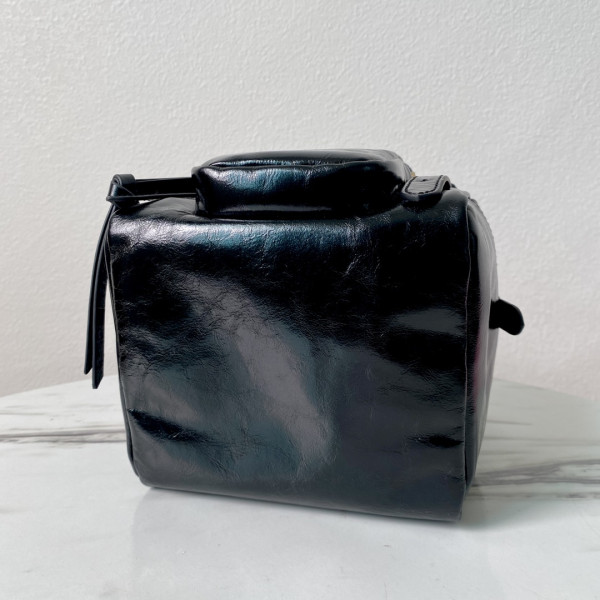 Prada Dangle leather top-handle mini-bag [1BB137-2] CELINE CHANEL ACCESSORIES LOEWE SHOES LOUIS VUITTON DIRO YSL OTHER BRAND HANDBAGS BALENCIAGA BOTTEGA VENETA GOYARD HERMES BURBERRY VALENTINO GUCCI FENDI MIUMIU CHLOE PRADA BVLGARI SUITCASE NEW ARRIVAL 