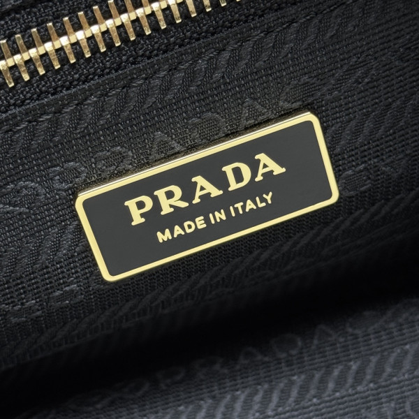Prada Dangle medium leather top-handle bag [C218J-074510] CELINE CHANEL ACCESSORIES LOEWE SHOES LOUIS VUITTON DIRO YSL OTHER BRAND HANDBAGS BALENCIAGA BOTTEGA VENETA GOYARD HERMES BURBERRY VALENTINO GUCCI FENDI MIUMIU CHLOE PRADA BVLGARI SUITCASE NEW ARRIVAL 