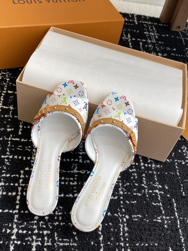 LOUIS VUITTON SLIPPERS [C218I-090055] CELINE CHANEL ACCESSORIES LOEWE SHOES LOUIS VUITTON DIRO YSL OTHER BRAND HANDBAGS BALENCIAGA BOTTEGA VENETA GOYARD HERMES BURBERRY VALENTINO GUCCI FENDI MIUMIU CHLOE PRADA BVLGARI SUITCASE NEW ARRIVAL 