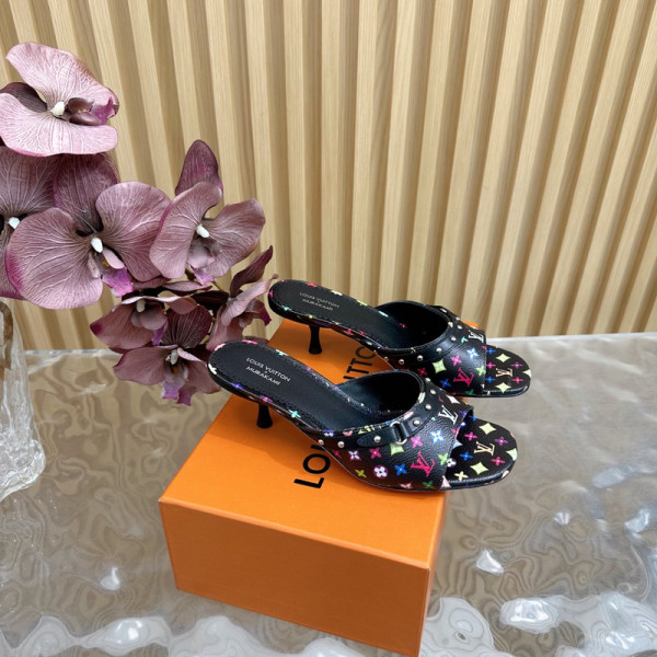 LOUIS VUITTON SLIPPERS [C218I-085710] CELINE CHANEL ACCESSORIES LOEWE SHOES LOUIS VUITTON DIRO YSL OTHER BRAND HANDBAGS BALENCIAGA BOTTEGA VENETA GOYARD HERMES BURBERRY VALENTINO GUCCI FENDI MIUMIU CHLOE PRADA BVLGARI SUITCASE NEW ARRIVAL 