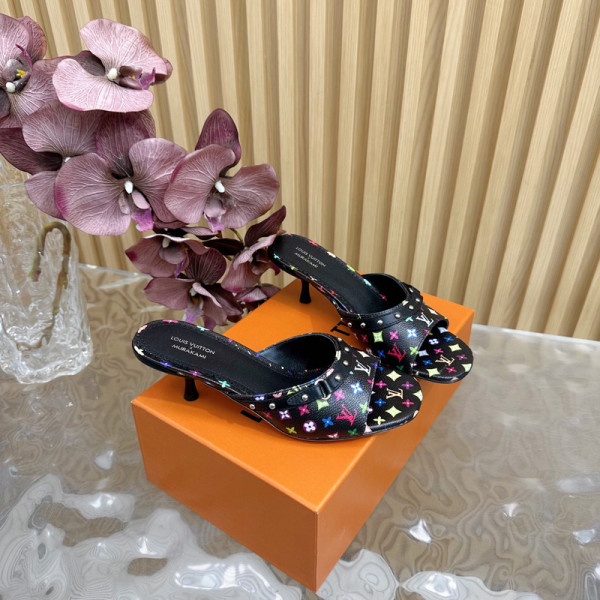 LOUIS VUITTON SLIPPERS [C218I-085710] CELINE CHANEL ACCESSORIES LOEWE SHOES LOUIS VUITTON DIRO YSL OTHER BRAND HANDBAGS BALENCIAGA BOTTEGA VENETA GOYARD HERMES BURBERRY VALENTINO GUCCI FENDI MIUMIU CHLOE PRADA BVLGARI SUITCASE NEW ARRIVAL 