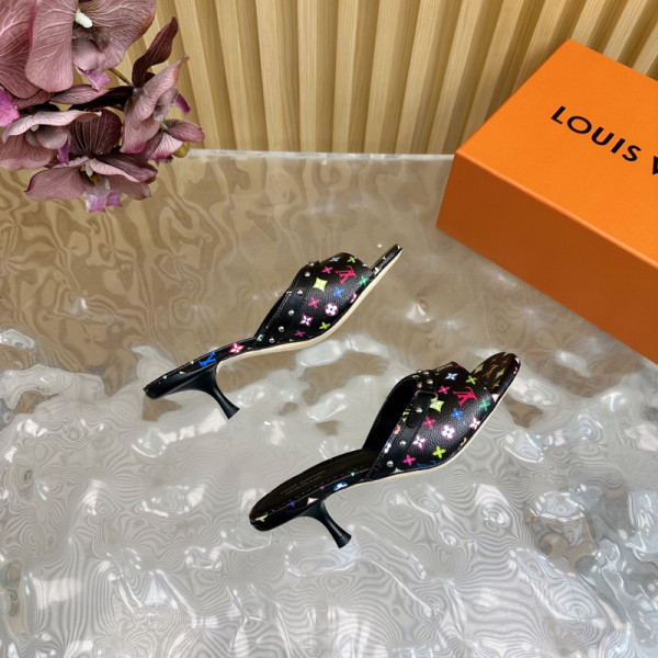 LOUIS VUITTON SLIPPERS [C218I-085710] CELINE CHANEL ACCESSORIES LOEWE SHOES LOUIS VUITTON DIRO YSL OTHER BRAND HANDBAGS BALENCIAGA BOTTEGA VENETA GOYARD HERMES BURBERRY VALENTINO GUCCI FENDI MIUMIU CHLOE PRADA BVLGARI SUITCASE NEW ARRIVAL 