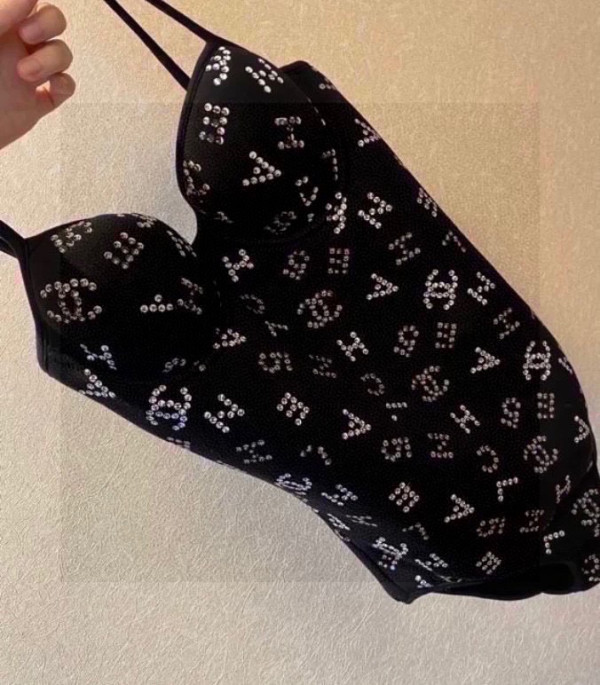 CL Swimsuit [C2165-035022] CELINE CHANEL ACCESSORIES LOEWE SHOES LOUIS VUITTON DIRO YSL OTHER BRAND HANDBAGS BALENCIAGA BOTTEGA VENETA GOYARD HERMES BURBERRY VALENTINO GUCCI FENDI MIUMIU CHLOE PRADA BVLGARI SUITCASE NEW ARRIVAL 