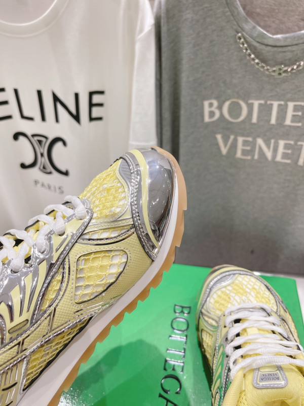 BOTTEGA VENETA SNEAKERS [C213E-064007] CELINE CHANEL ACCESSORIES LOEWE SHOES LOUIS VUITTON DIRO YSL OTHER BRAND HANDBAGS BALENCIAGA BOTTEGA VENETA GOYARD HERMES BURBERRY VALENTINO GUCCI FENDI MIUMIU CHLOE PRADA BVLGARI SUITCASE NEW ARRIVAL 