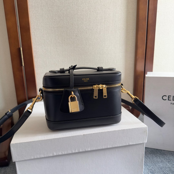 CELIN* VANITY - 18x12x18cm [119463] CELINE CHANEL ACCESSORIES LOEWE SHOES LOUIS VUITTON DIRO YSL OTHER BRAND HANDBAGS BALENCIAGA BOTTEGA VENETA GOYARD HERMES BURBERRY VALENTINO GUCCI FENDI MIUMIU CHLOE PRADA BVLGARI SUITCASE NEW ARRIVAL 