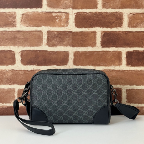 Gucci GG Emblem small crossbody bag [821155克胶] CELINE CHANEL ACCESSORIES LOEWE SHOES LOUIS VUITTON DIRO YSL OTHER BRAND HANDBAGS BALENCIAGA BOTTEGA VENETA GOYARD HERMES BURBERRY VALENTINO GUCCI FENDI MIUMIU CHLOE PRADA BVLGARI SUITCASE NEW ARRIVAL 