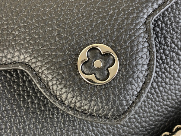 LOUIS VUITTON CAPUCINES MINI-21*14*8CM [m11908 黑色] CELINE CHANEL ACCESSORIES LOEWE SHOES LOUIS VUITTON DIRO YSL OTHER BRAND HANDBAGS BALENCIAGA BOTTEGA VENETA GOYARD HERMES BURBERRY VALENTINO GUCCI FENDI MIUMIU CHLOE PRADA BVLGARI SUITCASE NEW ARRIVAL 