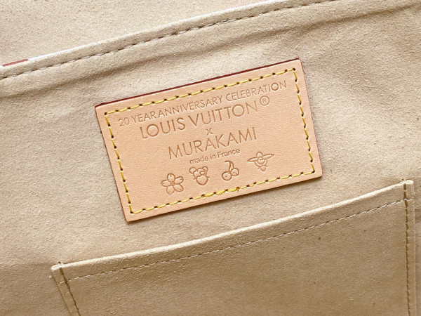 LOUIS VUITTON Venice BACKPACK [M13081白彩] CELINE CHANEL ACCESSORIES LOEWE SHOES LOUIS VUITTON DIRO YSL OTHER BRAND HANDBAGS BALENCIAGA BOTTEGA VENETA GOYARD HERMES BURBERRY VALENTINO GUCCI FENDI MIUMIU CHLOE PRADA BVLGARI SUITCASE NEW ARRIVAL 
