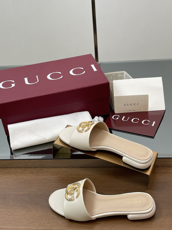 GUCCI WOMEN'S SANDAL [C2132-073832] CELINE CHANEL ACCESSORIES LOEWE SHOES LOUIS VUITTON DIRO YSL OTHER BRAND HANDBAGS BALENCIAGA BOTTEGA VENETA GOYARD HERMES BURBERRY VALENTINO GUCCI FENDI MIUMIU CHLOE PRADA BVLGARI SUITCASE NEW ARRIVAL 
