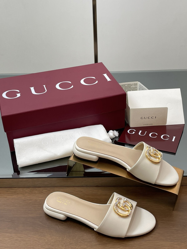 GUCCI WOMEN'S SANDAL [C2132-073832] CELINE CHANEL ACCESSORIES LOEWE SHOES LOUIS VUITTON DIRO YSL OTHER BRAND HANDBAGS BALENCIAGA BOTTEGA VENETA GOYARD HERMES BURBERRY VALENTINO GUCCI FENDI MIUMIU CHLOE PRADA BVLGARI SUITCASE NEW ARRIVAL 
