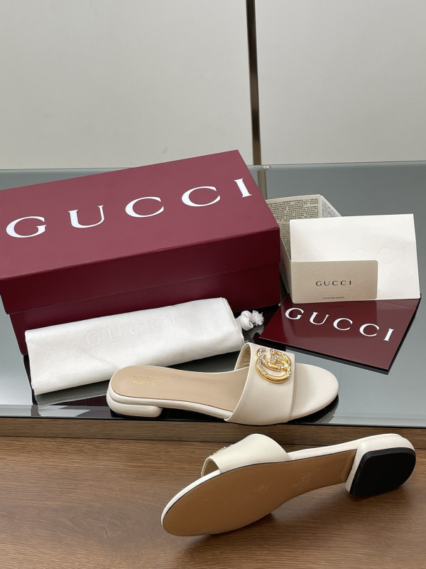 GUCCI WOMEN'S SANDAL [C2132-073832] CELINE CHANEL ACCESSORIES LOEWE SHOES LOUIS VUITTON DIRO YSL OTHER BRAND HANDBAGS BALENCIAGA BOTTEGA VENETA GOYARD HERMES BURBERRY VALENTINO GUCCI FENDI MIUMIU CHLOE PRADA BVLGARI SUITCASE NEW ARRIVAL 