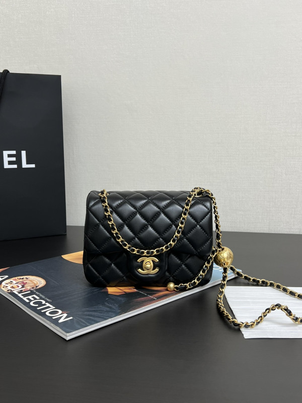 CL FLAP BAG 17CM (image for) CL FLAP BAG 17CM