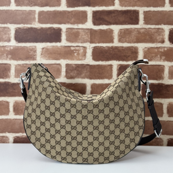(image for) Gucci B medium shoulder bag
