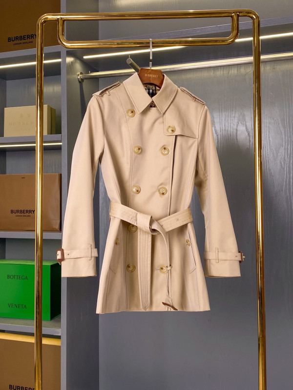 Burberry Short Kensington Heritage Trench Coat [70480690] CELINE CHANEL ACCESSORIES LOEWE SHOES LOUIS VUITTON DIRO YSL OTHER BRAND HANDBAGS BALENCIAGA BOTTEGA VENETA GOYARD HERMES BURBERRY VALENTINO GUCCI FENDI MIUMIU CHLOE PRADA BVLGARI SUITCASE NEW ARRIVAL 
