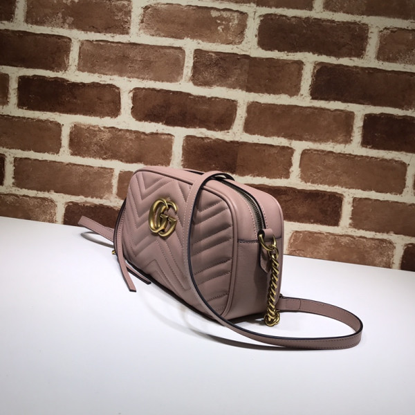 Gucci GG Marmont small shoulder bag [447632裸粉] CELINE CHANEL ACCESSORIES LOEWE SHOES LOUIS VUITTON DIRO YSL OTHER BRAND HANDBAGS BALENCIAGA BOTTEGA VENETA GOYARD HERMES BURBERRY VALENTINO GUCCI FENDI MIUMIU CHLOE PRADA BVLGARI SUITCASE NEW ARRIVAL 