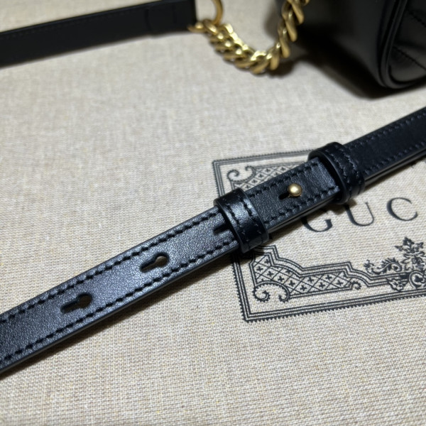 Gucci GG Marmont small shoulder bag [447632克色] CELINE CHANEL ACCESSORIES LOEWE SHOES LOUIS VUITTON DIRO YSL OTHER BRAND HANDBAGS BALENCIAGA BOTTEGA VENETA GOYARD HERMES BURBERRY VALENTINO GUCCI FENDI MIUMIU CHLOE PRADA BVLGARI SUITCASE NEW ARRIVAL 