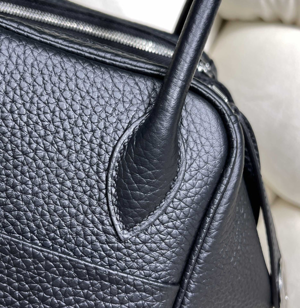 HERMES LINDY 26 HANDMADE [C1U5A-023513] CELINE CHANEL ACCESSORIES LOEWE SHOES LOUIS VUITTON DIRO YSL OTHER BRAND HANDBAGS BALENCIAGA BOTTEGA VENETA GOYARD HERMES BURBERRY VALENTINO GUCCI FENDI MIUMIU CHLOE PRADA BVLGARI SUITCASE NEW ARRIVAL 