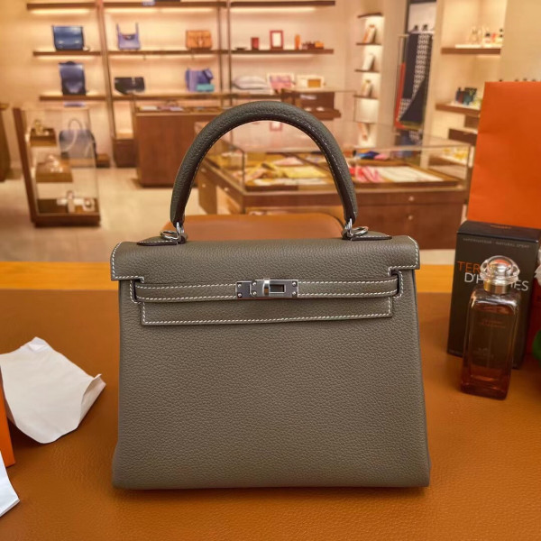 HERMES KELLY 25CM ALL HANDMADE TOGO LEATHER [C1U5A-022202] CELINE CHANEL ACCESSORIES LOEWE SHOES LOUIS VUITTON DIRO YSL OTHER BRAND HANDBAGS BALENCIAGA BOTTEGA VENETA GOYARD HERMES BURBERRY VALENTINO GUCCI FENDI MIUMIU CHLOE PRADA BVLGARI SUITCASE NEW ARRIVAL 