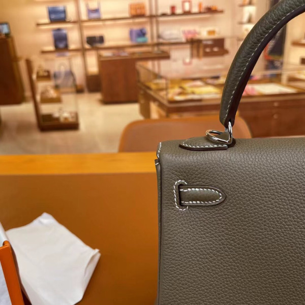 HERMES KELLY 25CM ALL HANDMADE TOGO LEATHER [C1U5A-022202] CELINE CHANEL ACCESSORIES LOEWE SHOES LOUIS VUITTON DIRO YSL OTHER BRAND HANDBAGS BALENCIAGA BOTTEGA VENETA GOYARD HERMES BURBERRY VALENTINO GUCCI FENDI MIUMIU CHLOE PRADA BVLGARI SUITCASE NEW ARRIVAL 