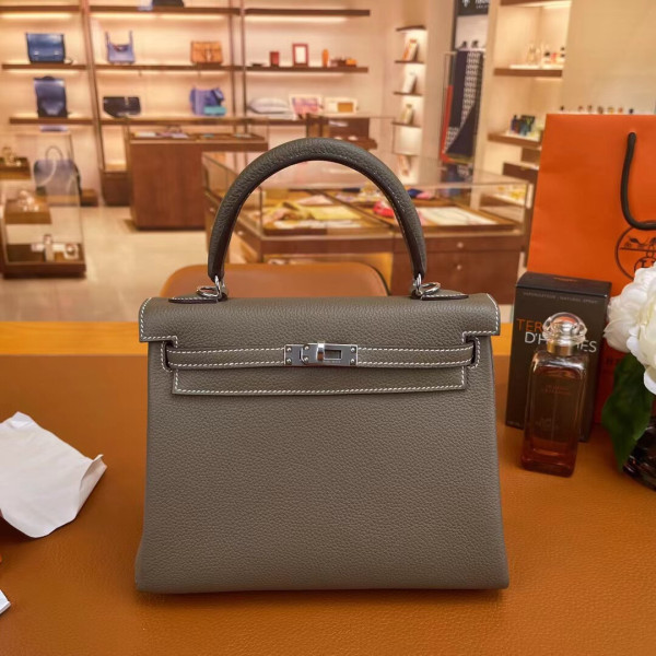 HERMES KELLY 25CM ALL HANDMADE TOGO LEATHER [C1U5A-022202] CELINE CHANEL ACCESSORIES LOEWE SHOES LOUIS VUITTON DIRO YSL OTHER BRAND HANDBAGS BALENCIAGA BOTTEGA VENETA GOYARD HERMES BURBERRY VALENTINO GUCCI FENDI MIUMIU CHLOE PRADA BVLGARI SUITCASE NEW ARRIVAL 
