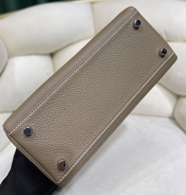 HERMES KELLY 25CM ALL HANDMADE TOGO LEATHER [C1U5A-021422] CELINE CHANEL ACCESSORIES LOEWE SHOES LOUIS VUITTON DIRO YSL OTHER BRAND HANDBAGS BALENCIAGA BOTTEGA VENETA GOYARD HERMES BURBERRY VALENTINO GUCCI FENDI MIUMIU CHLOE PRADA BVLGARI SUITCASE NEW ARRIVAL 