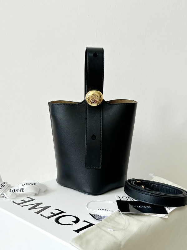 (image for) Lowee Mini Pebble Bucket bag-19.5*16*16CM
