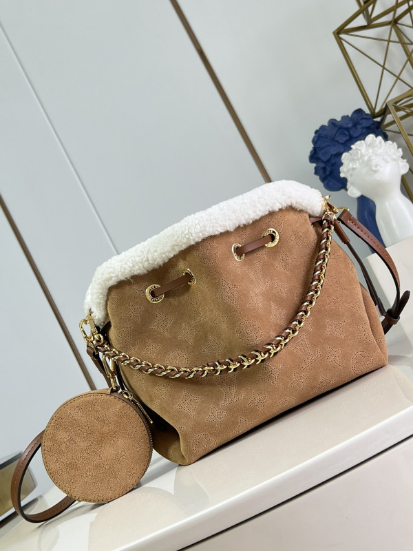 (image for) LOUIS VUITTON BELLA