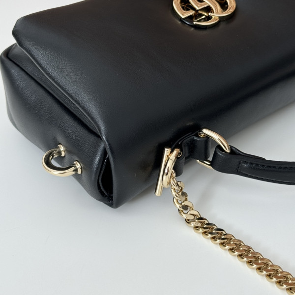 GUCCI GG Milano mini top handle bag-21*12.5*4.5CM [806017克色] CELINE CHANEL ACCESSORIES LOEWE SHOES LOUIS VUITTON DIRO YSL OTHER BRAND HANDBAGS BALENCIAGA BOTTEGA VENETA GOYARD HERMES BURBERRY VALENTINO GUCCI FENDI MIUMIU CHLOE PRADA BVLGARI SUITCASE NEW ARRIVAL 